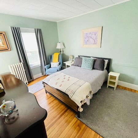 Delightful 2Br Apartment With Balcony - 15 Min From Mohegan Sun- Foxwoods Casinos & Mystic Нью-Лондон Екстер'єр фото