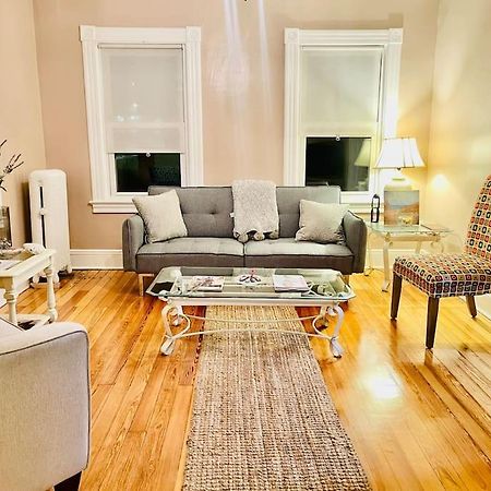 Delightful 2Br Apartment With Balcony - 15 Min From Mohegan Sun- Foxwoods Casinos & Mystic Нью-Лондон Екстер'єр фото