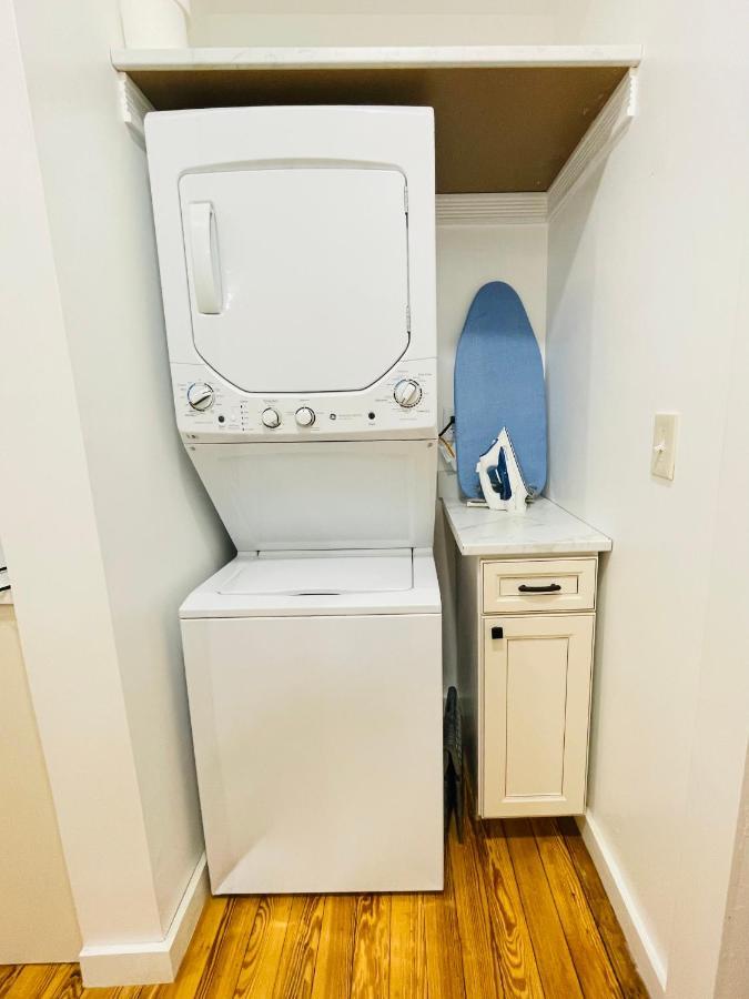 Delightful 2Br Apartment With Balcony - 15 Min From Mohegan Sun- Foxwoods Casinos & Mystic Нью-Лондон Екстер'єр фото